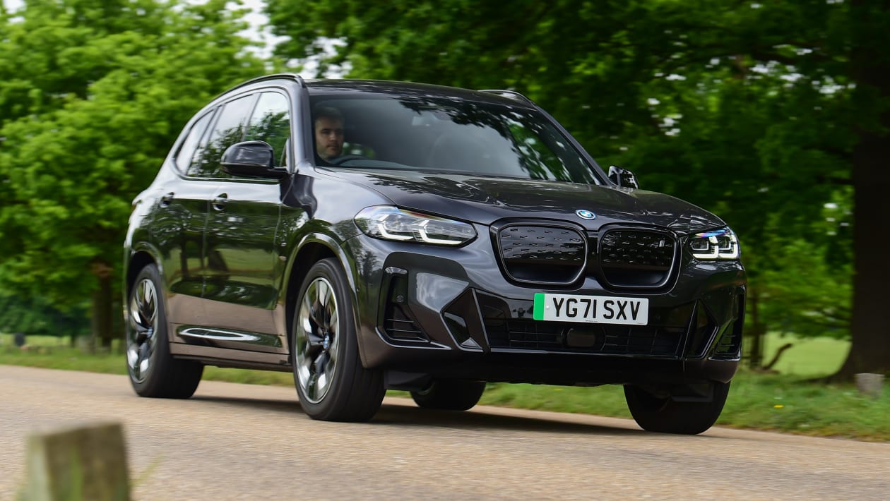 BMW iX3 review 2025 DrivingElectric